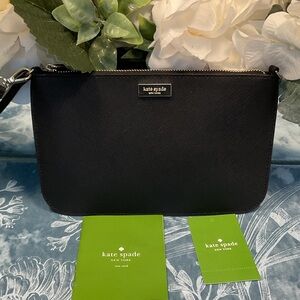 Kate Spade Sleek Lolly Newbury Lane Wristlet